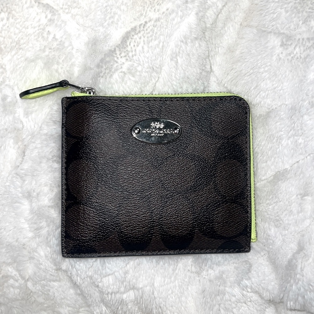 Coach Zip up Small Wallet